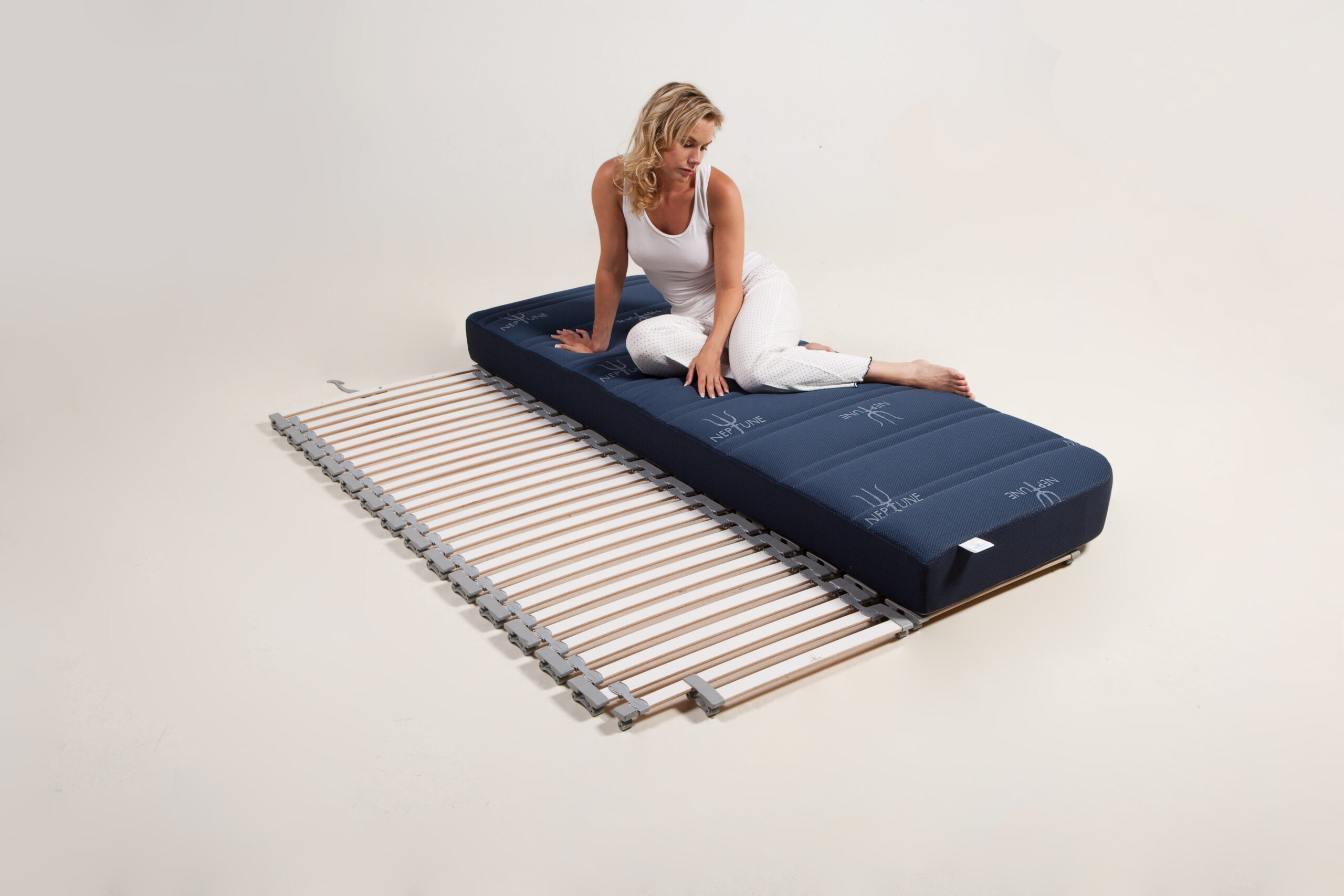 Promotion: 50% discount on slatted bases - Neptune